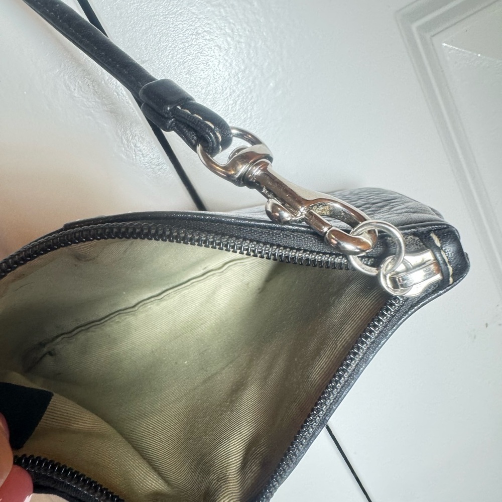 Coach Black Leather Wristlet Zip Pouch Wallet Clutch Everyday Y2K - Picture 4 of 4